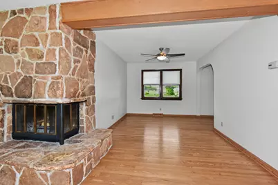 3633 S 158th St, New Berlin, WI 53151 - Photo 21