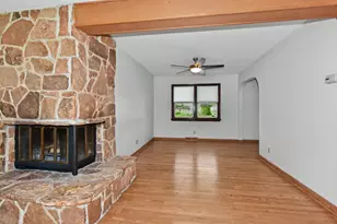 3633 S 158th St, New Berlin, WI 53151 - Photo 21