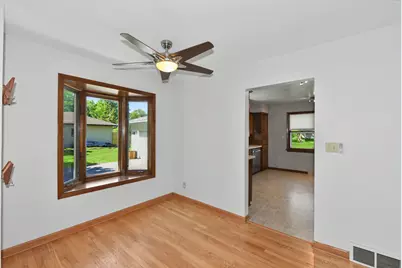 3633 S 158th St, New Berlin, WI 53151 - Photo 23