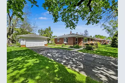 3633 S 158th St, New Berlin, WI 53151 - Photo 31