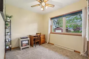 4761 S 81st St, Greenfield, WI 53220 - Photo 15