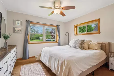 4761 S 81st St, Greenfield, WI 53220 - Photo 11