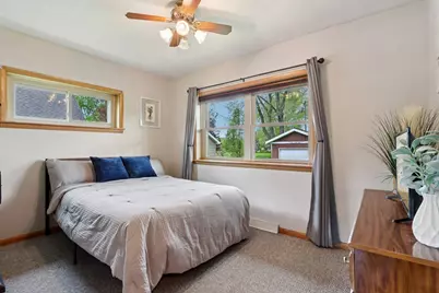 4761 S 81st St, Greenfield, WI 53220 - Photo 13