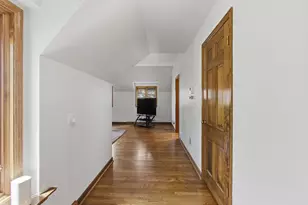 9090 N Green Brook Rd, River Hills, WI 53217 - Photo 37