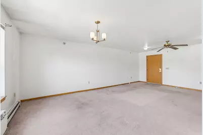 7307 N Port Washington Rd #315, Glendale, WI 53217 - Photo 5