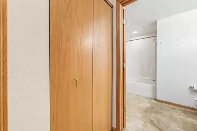 7307 N Port Washington Rd #315, Glendale, WI 53217 - Photo 15