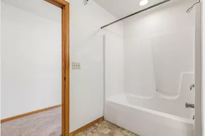 7307 N Port Washington Rd #315, Glendale, WI 53217 - Photo 17