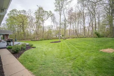 5307  Woodstone Dr, Hartford, WI 53086 - Photo 7