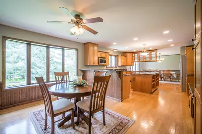5307  Woodstone Dr, Hartford, WI 53086 - Photo 13