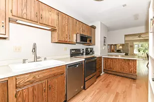 4265 S 68th St, Greenfield, WI 53220 - Photo 13