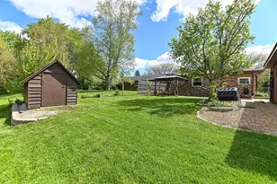 4265 S 68th St, Greenfield, WI 53220 - Photo 37