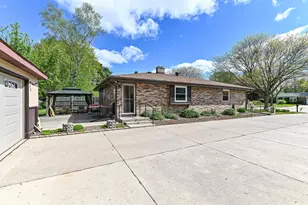 4265 S 68th St, Greenfield, WI 53220 - Photo 5