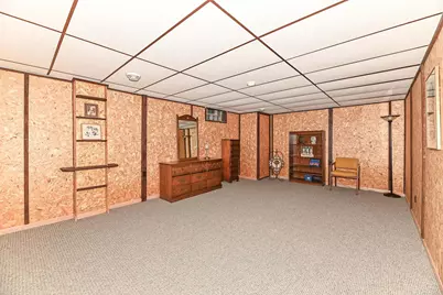 4265 S 68th St, Greenfield, WI 53220 - Photo 27