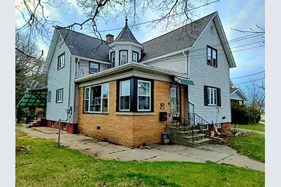 1420  Hawthorne Ave, Two Rivers, WI 54241 - Photo 1