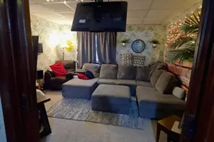 1420 Hawthorne Ave, Two Rivers, WI 54241 - Photo 7