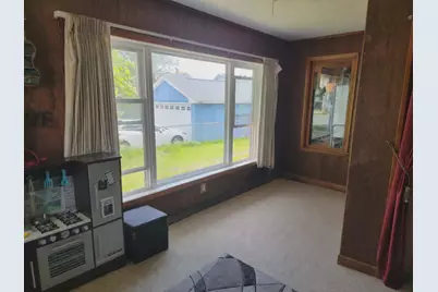 1420  Hawthorne Ave, Two Rivers, WI 54241 - Photo 3