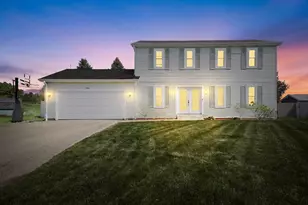 780 W Cardinal Cir, Oak Creek, WI 53154 - Photo 1