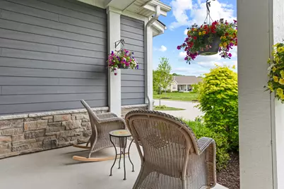 N119W5754  James Cir, Cedarburg, WI 53012 - Photo 5