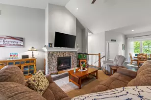 N119W5754 James Cir, Cedarburg, WI 53012 - Photo 7