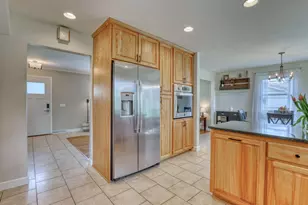 W164N9695 Water St, Germantown, WI 53022 - Photo 5