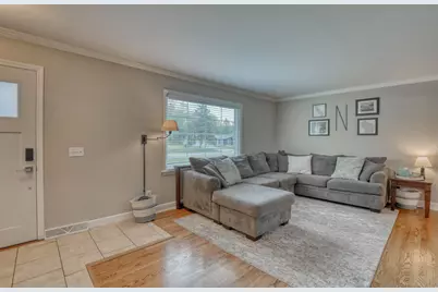 W164N9695  Water St, Germantown, WI 53022 - Photo 11