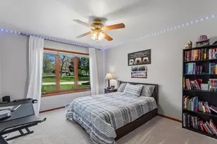 S45W25745 Underwood Ct, Waukesha, WI 53189 - Photo 23