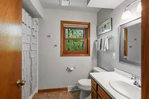 S45W25745 Underwood Ct, Waukesha, WI 53189 - Photo 27