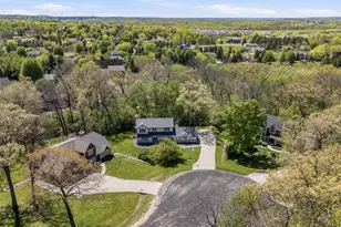 S45W25745 Underwood Ct, Waukesha, WI 53189 - Photo 3