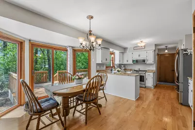 S45W25745  Underwood Ct, Waukesha, WI 53189 - Photo 9