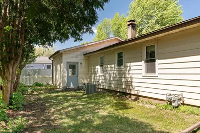 503  9th St, La Crescent, MN 55947 - Photo 13
