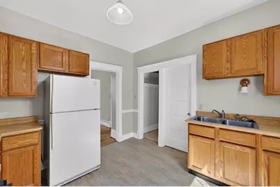 2802 N Weil St, Milwaukee, WI 53212 - Photo 7