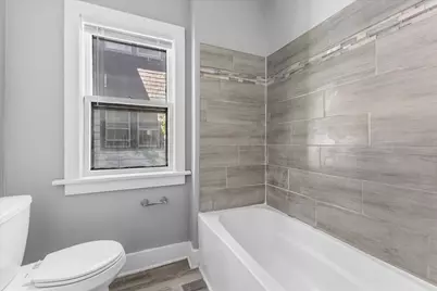 2713 N 44th St #2715, Milwaukee, WI 53210 - Photo 9