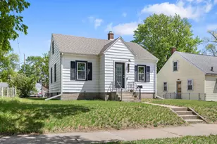 2231 14th St, La Crosse, WI 54601 - Photo 1