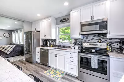 438  Tilson St, West Salem, WI 54669 - Photo 7