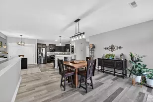 996 Bedford Ct, Racine, WI 53406 - Photo 7