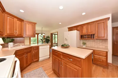 W306S2834  Wild Berry Ln, Genesee, WI 53188 - Photo 19