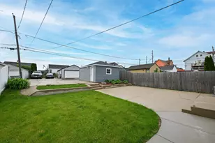 3131 S Burrell St, Milwaukee, WI 53207 - Photo 27