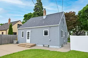 3131 S Burrell St, Milwaukee, WI 53207 - Photo 25