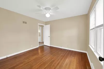 N85W17124  Lee Pl, Menomonee Falls, WI 53051 - Photo 7