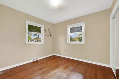 N85W17124  Lee Pl, Menomonee Falls, WI 53051 - Photo 13