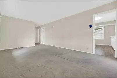 N85W17124  Lee Pl, Menomonee Falls, WI 53051 - Photo 5