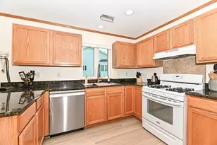 91 Potawatomi Rd, Williams Bay, WI 53191 - Photo 17