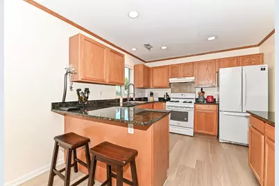 91  Potawatomi Rd #A4, Williams Bay, WI 53191 - Photo 15