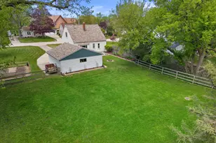 8076 N 45th St, Brown Deer, WI 53223 - Photo 3
