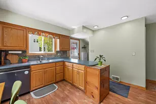8076 N 45th St, Brown Deer, WI 53223 - Photo 5