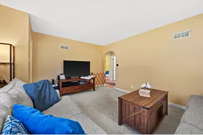 8076 N 45th St, Brown Deer, WI 53223 - Photo 9