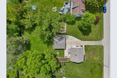 8076 N 45th St, Brown Deer, WI 53223 - Photo 37