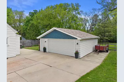 8076 N 45th St, Brown Deer, WI 53223 - Photo 35
