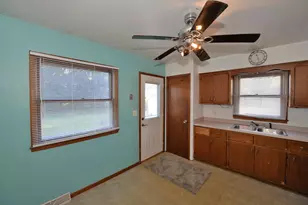 8732 Westbrook Dr, Sturtevant, WI 53177 - Photo 3