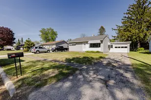 1409 S 10th St, Watertown, WI 53094 - Photo 3